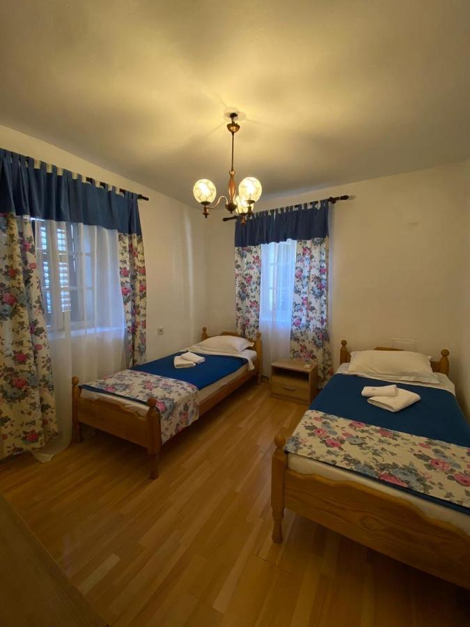 Viktor Rooms Kotor Phòng bức ảnh